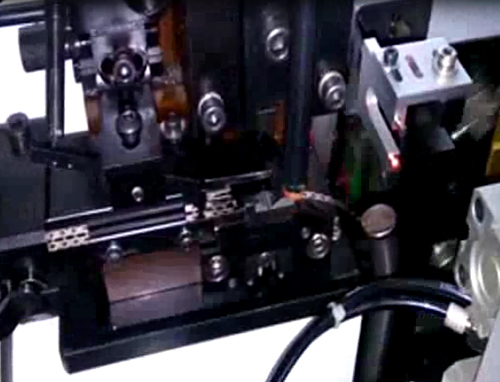 JDK-2605A全自動(dòng)裁線打端沾錫機(jī)